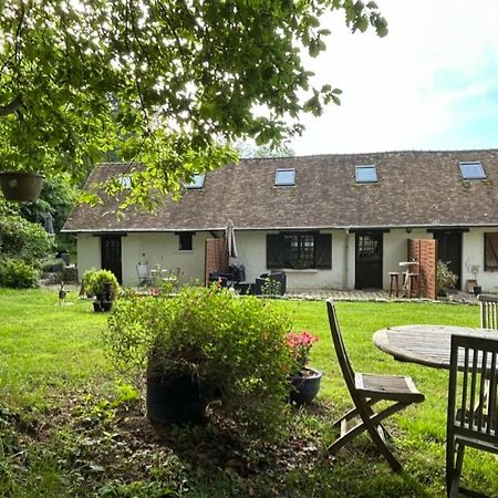 Gites Du Bois Des Perruches Saint-Vincent-des-Bois 外观 照片
