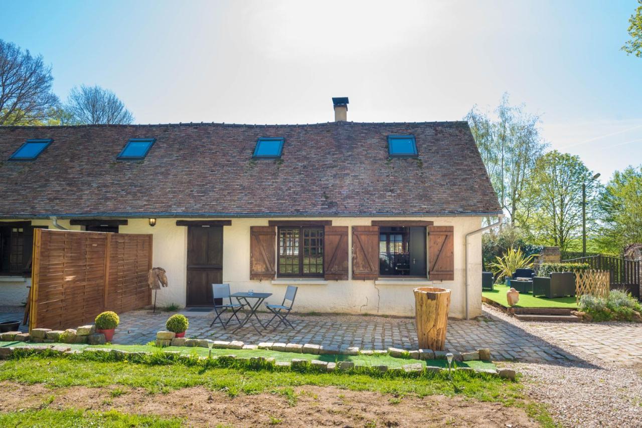 Gites Du Bois Des Perruches Saint-Vincent-des-Bois 外观 照片